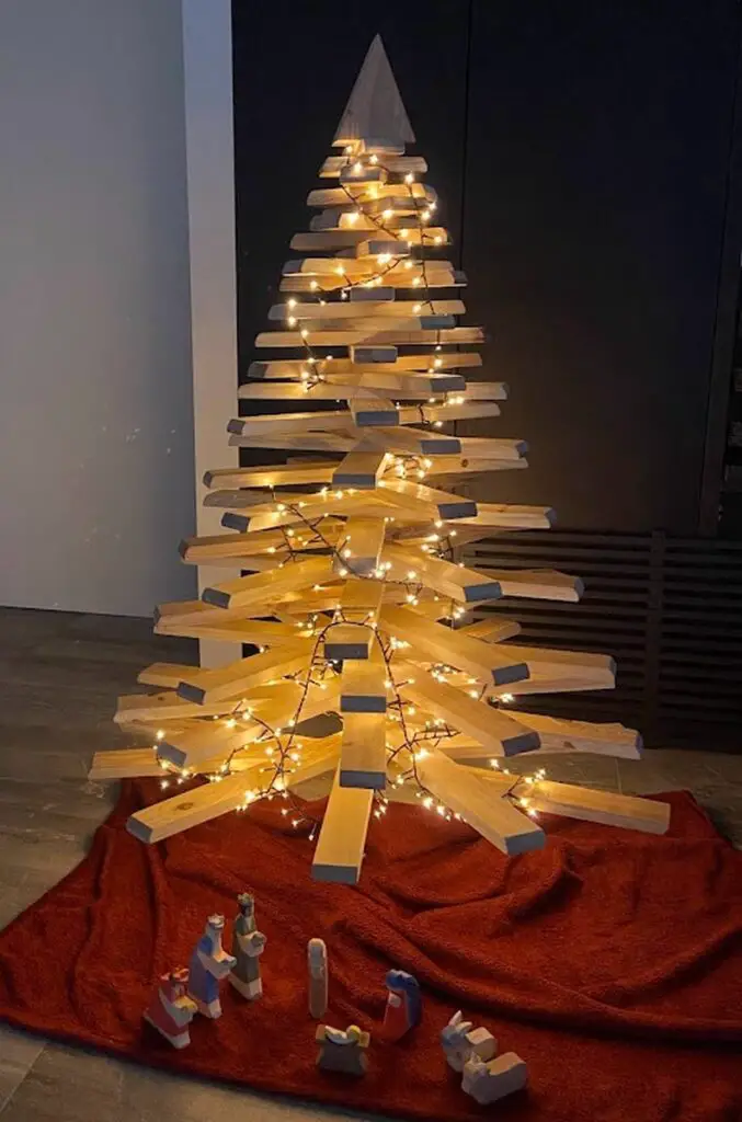houten kerstboom alternatief met lampjes